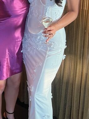 White 3D Floral Maxi Skirt Set from Babyboo